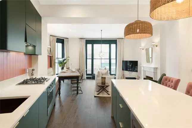 Maisonette for sale in Portobello Road, London W10