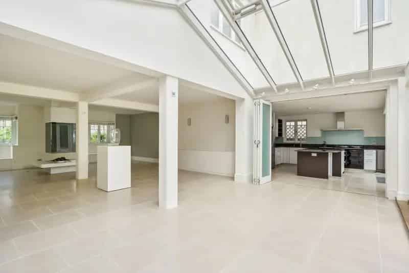 Barnes Village Family Home Detached House for Rent