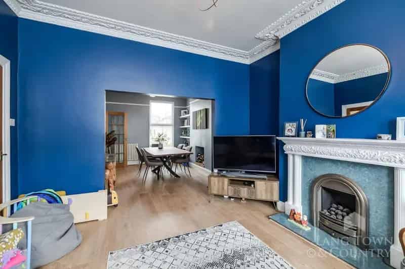 3 Bed Victorian Home Renovated Family Residence