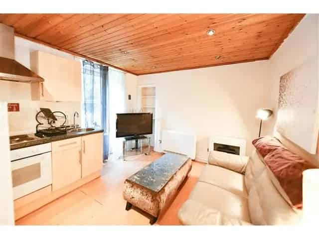 1 Bedroom Flat for Sale Bridge of Weir