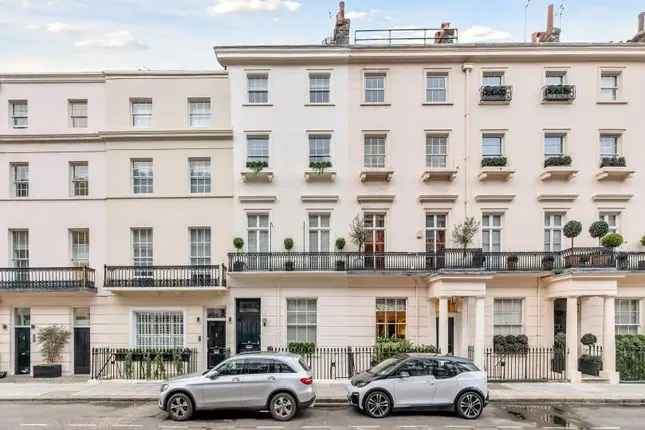 3 Bedroom Maisonette Belgravia SW1W High End Apartment Near Victoria Station