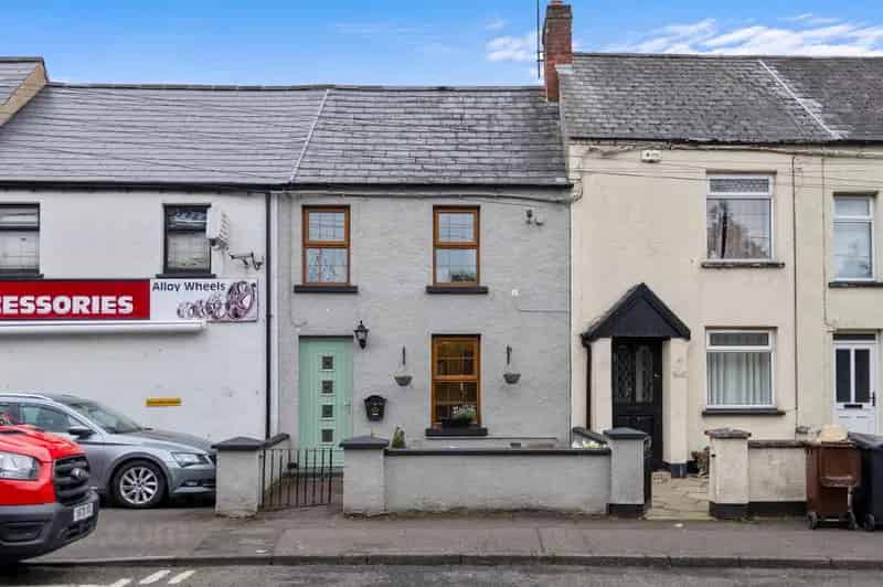 Modern Extended Mid Terrace Home in Ballymena