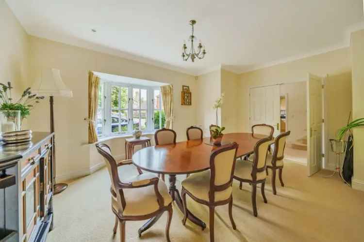 5 Bedroom Family Home Aston Clinton Double Garage Large Garden