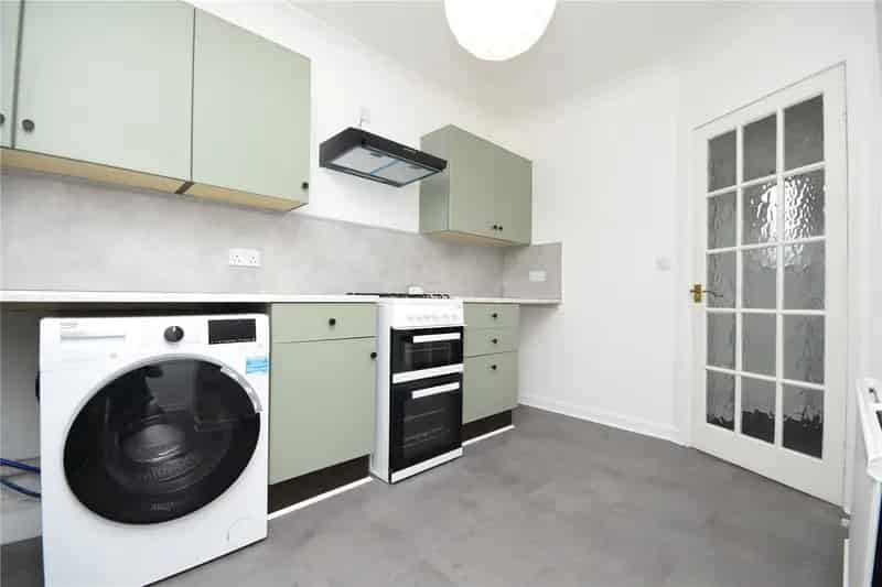 3 Bed Terraced House Middleton Recently Renovated