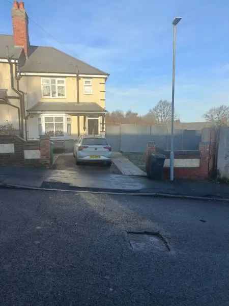 House For Rent in Birmingham, England