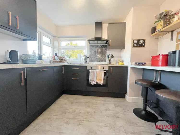 2 Bedroom Apartment for Sale in Cheltenham