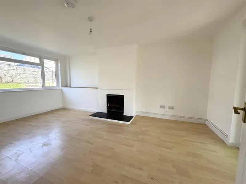 3 Bed Property for Sale