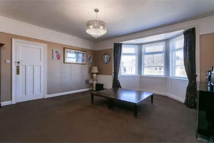 7 Bed Bungalow - Detached with 3 Reception Rooms