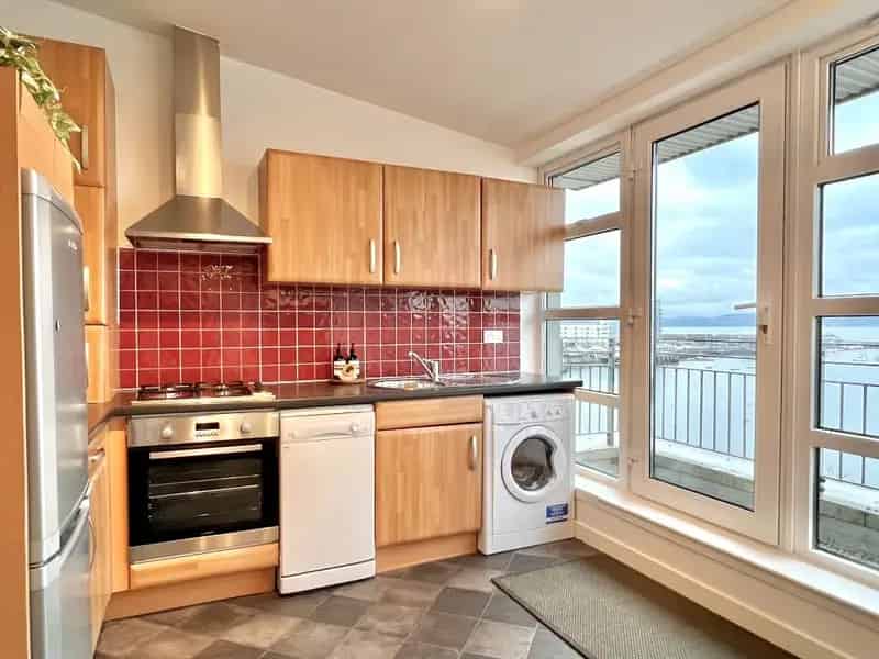 2 Bedroom Flat to Rent