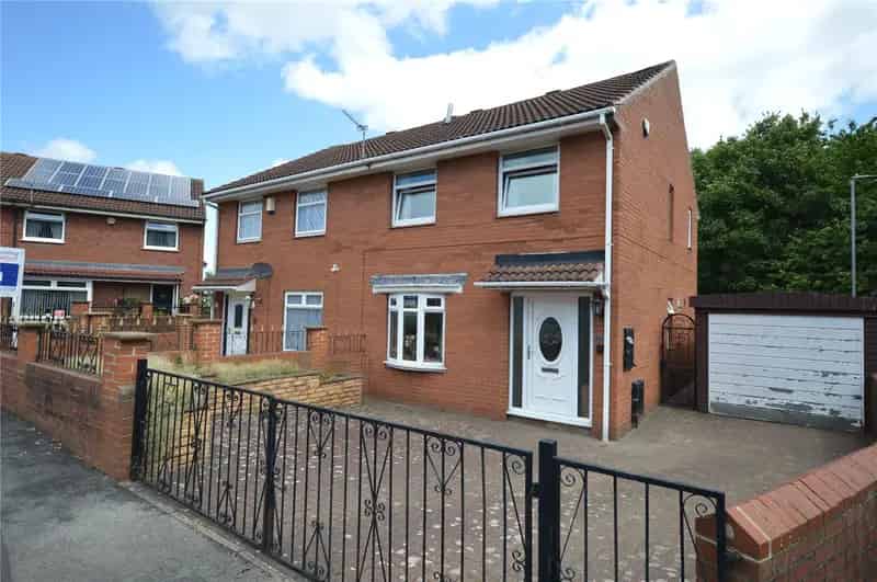 House For Sale , Leeds, England