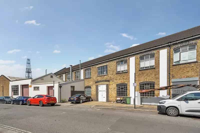 Industrial Warehouse Near Willesden Junction Station