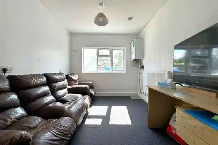 3 Bedroom Terraced House For Sale Chain Free