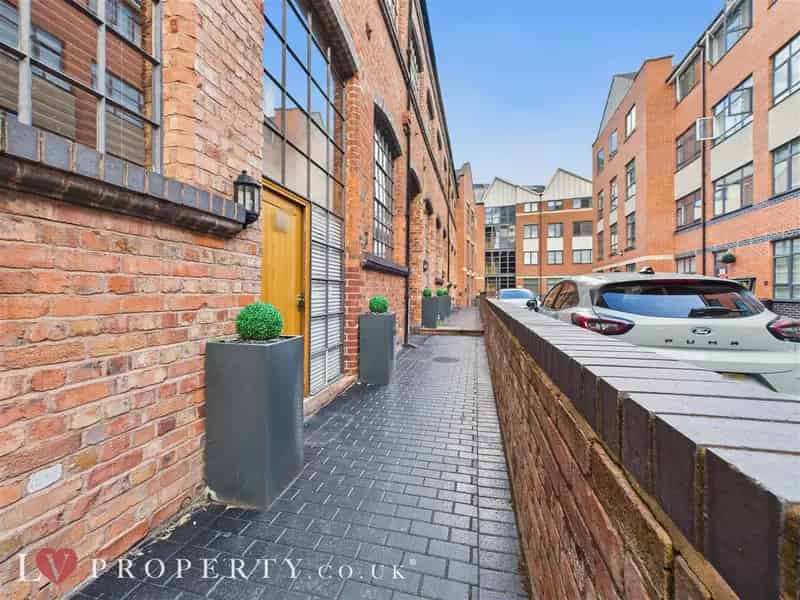 3 Bedroom Town House House to Rent