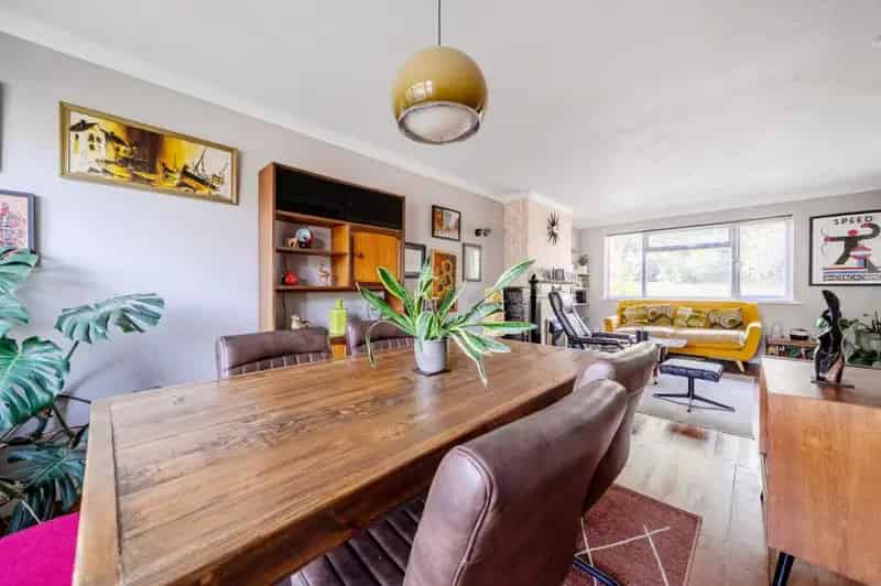 3 Bed Semi-Detached House for Sale