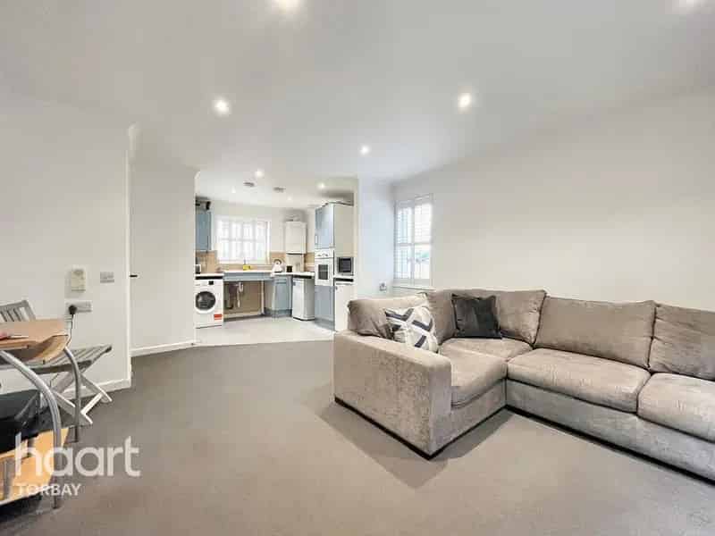1 Bedroom Ground Floor Apartment for Sale - Shared Equity