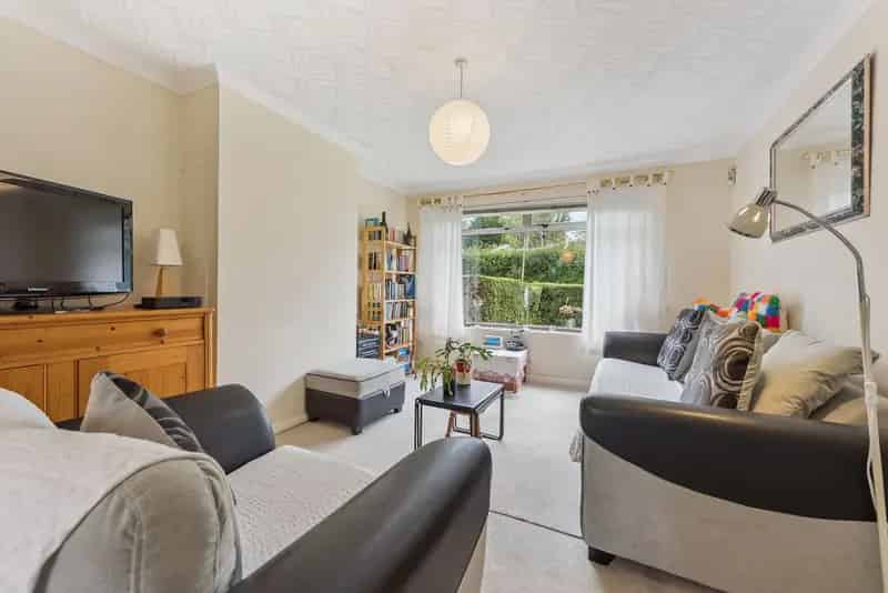 Charming Detached Villa in Bearsden
