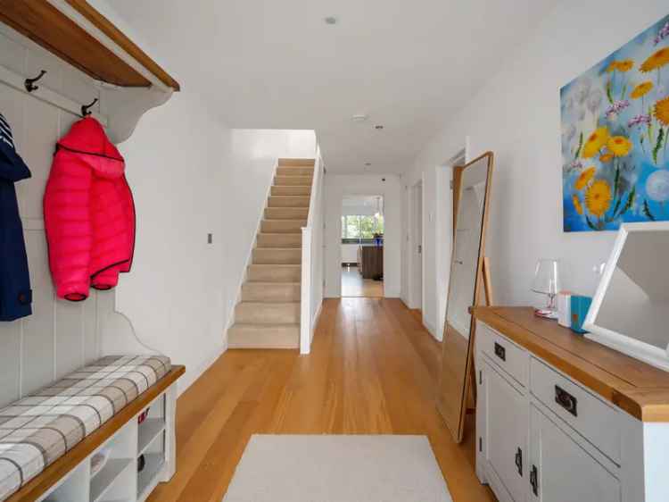 3 Bedroom Barn Conversion Bedford Road Bedford