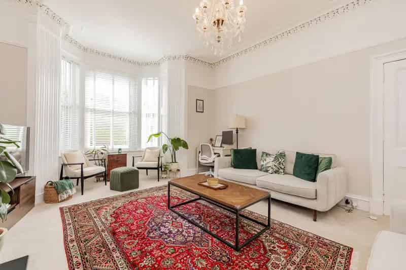 Two Bedroom Granite Apartment West End Aberdeen