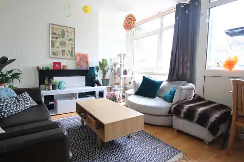 3 Bedroom Flat Near Hoxton Station Shoreditch