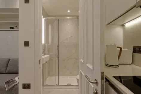 162m² Notting Hill Studio Flat - Modern & Stylish