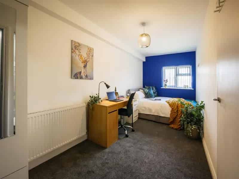 Ensuite Double Room near Warwick University - Bills Included