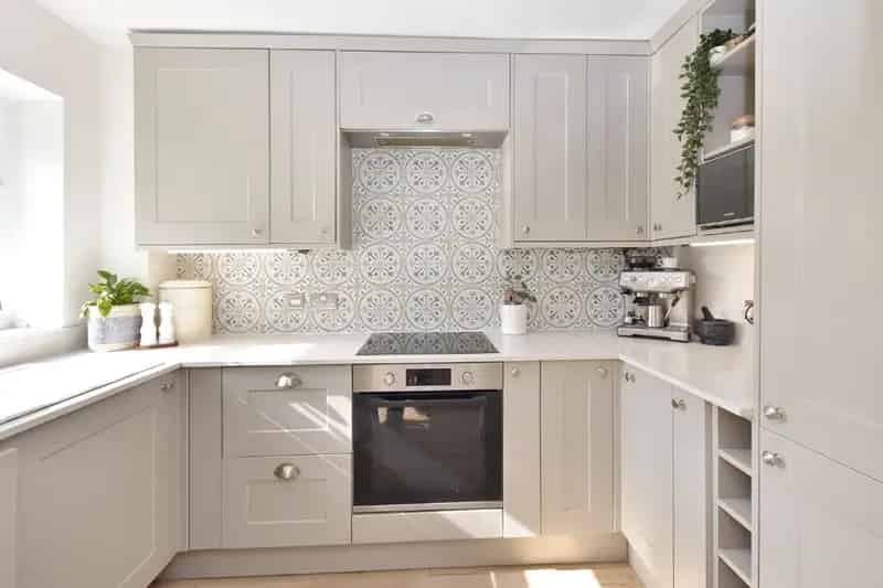 2 Double Bedroom Semi-Detached House With Corner Plot and Tandem Parking