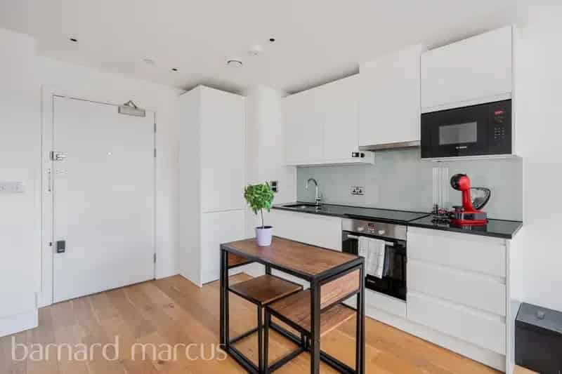Flat For Rent , London, England