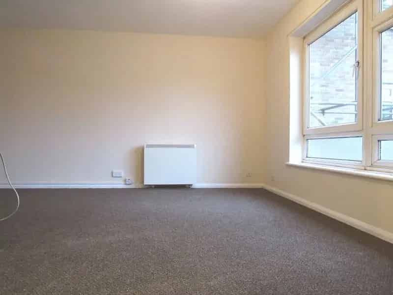0 Bedroom Flat House to Rent in Brighton