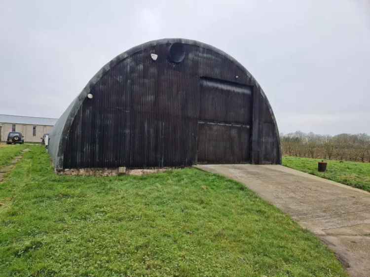 281 Sqft Secure Storage Unit Workshop to Let Near Sudbury