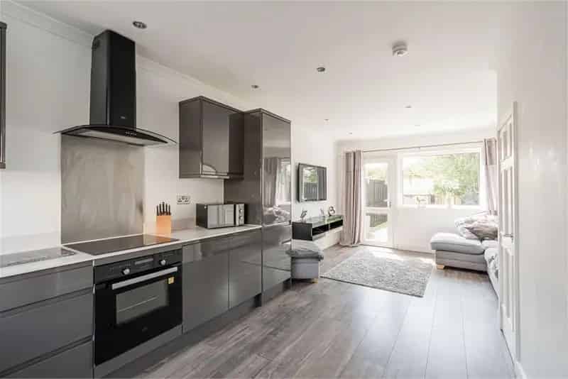 2 Bed Terraced House Musselburgh - Modern Shower Room Allocated Parking