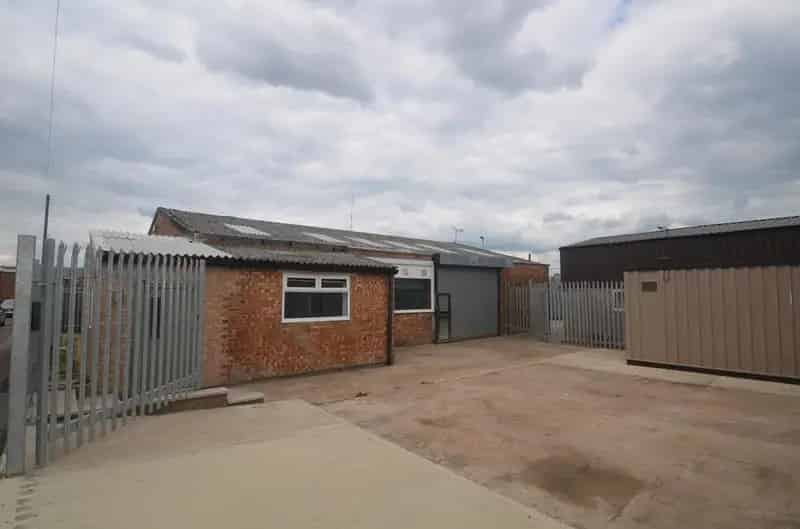 Industrial property For Rent , Leicester, England