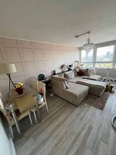 Lovely 1 Bed Flat Near Westfield Shopping Centre