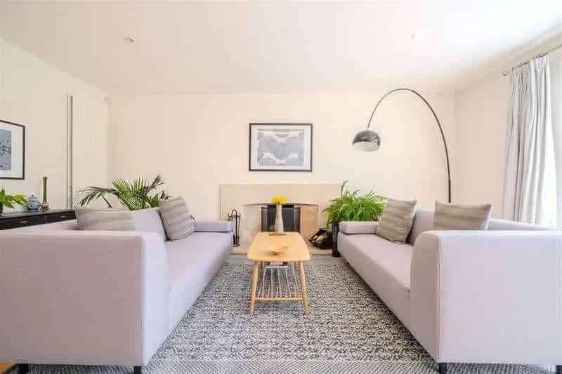 6 Bed Detached Modernist House For Sale