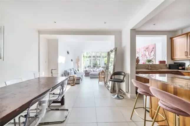 5 Bedroom Family Home Chiswick W4
