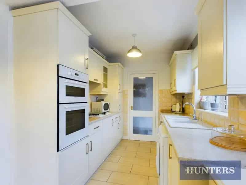 3 Bedroom Bungalow For Sale 798 SQ FT