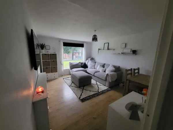 Flat For Rent in Stevenage, England