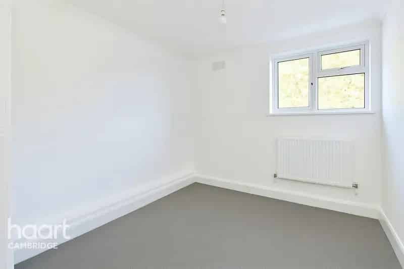 1 Bedroom Apartment to Rent in Chesterton