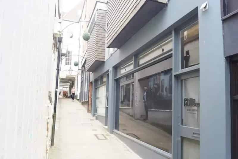 Retail Unit To Let Guildford High Street