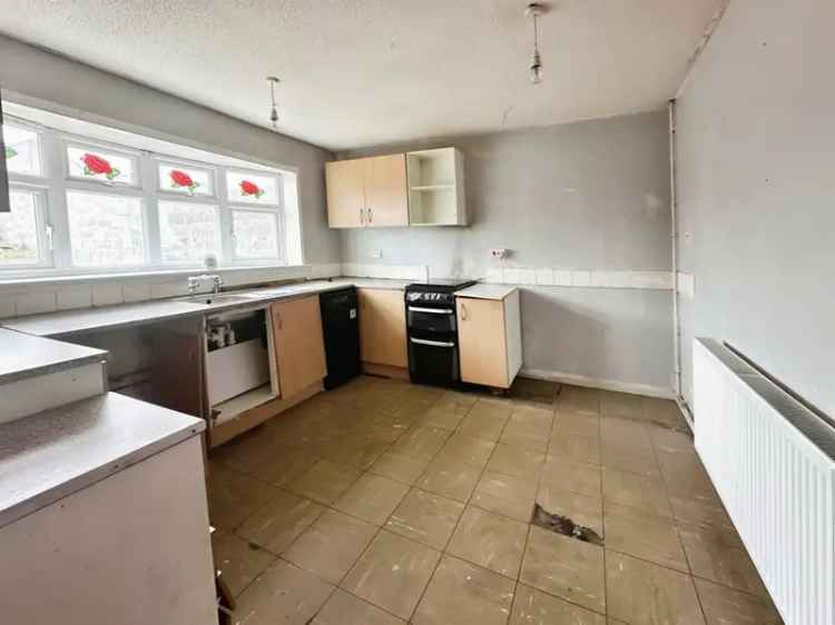 3 Bedroom Terraced House For Sale Needs Modernisation