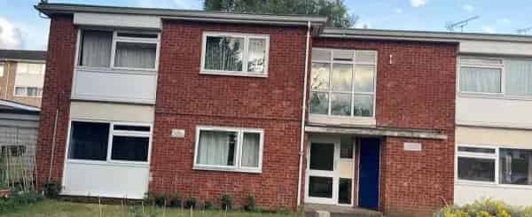 1 Bed Ground Floor Flat Pets Allowed Large Garden