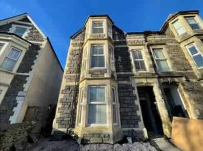 1 Bedroom Flat Roath Newly Refurbished Zero Deposit Available