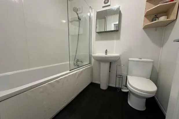 Flat to Rent in Shettleston Road Glasgow G32