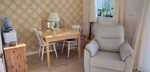 Village Terrace House Near A1 Motorway