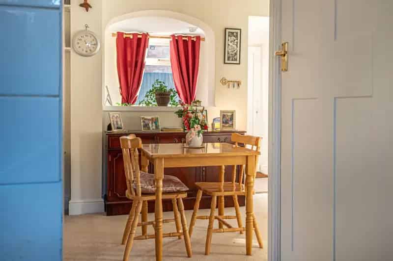 3 Bed Detached Bungalow for Sale in Oakley Hampshire