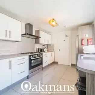 1 room house of 88 m² in Birmingham
