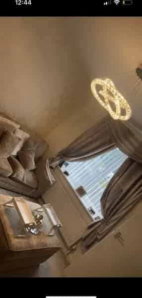 2 Double Bedroom House with Garden and Driveway