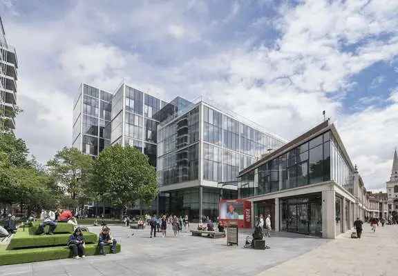 Serviced Office Space in Spitalfields Market - 500 Desks, Amenities Included