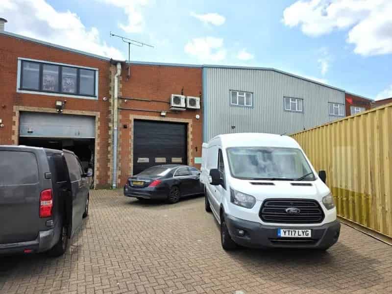 Warehouse Unit For Rent in Basildon Southfields Business Park