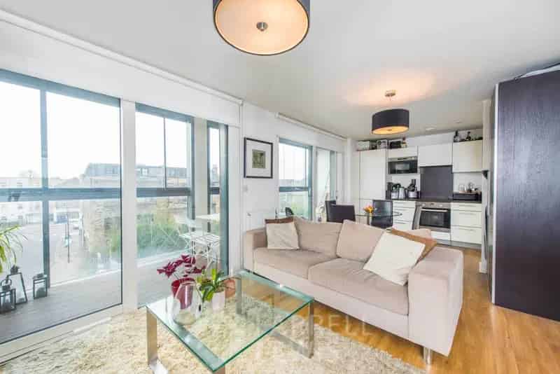 2 Bedroom Apartment Dalston Square London
