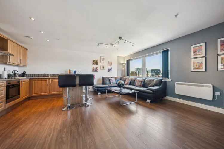 2-Bed Apartment Near Glasgow City Centre